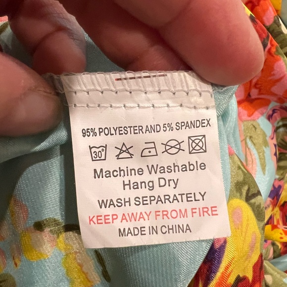 Beautiful Floral Ms. Lovey Kimono Tie Waist Robe With Pockets Size XS/S - Picture 9 of 10